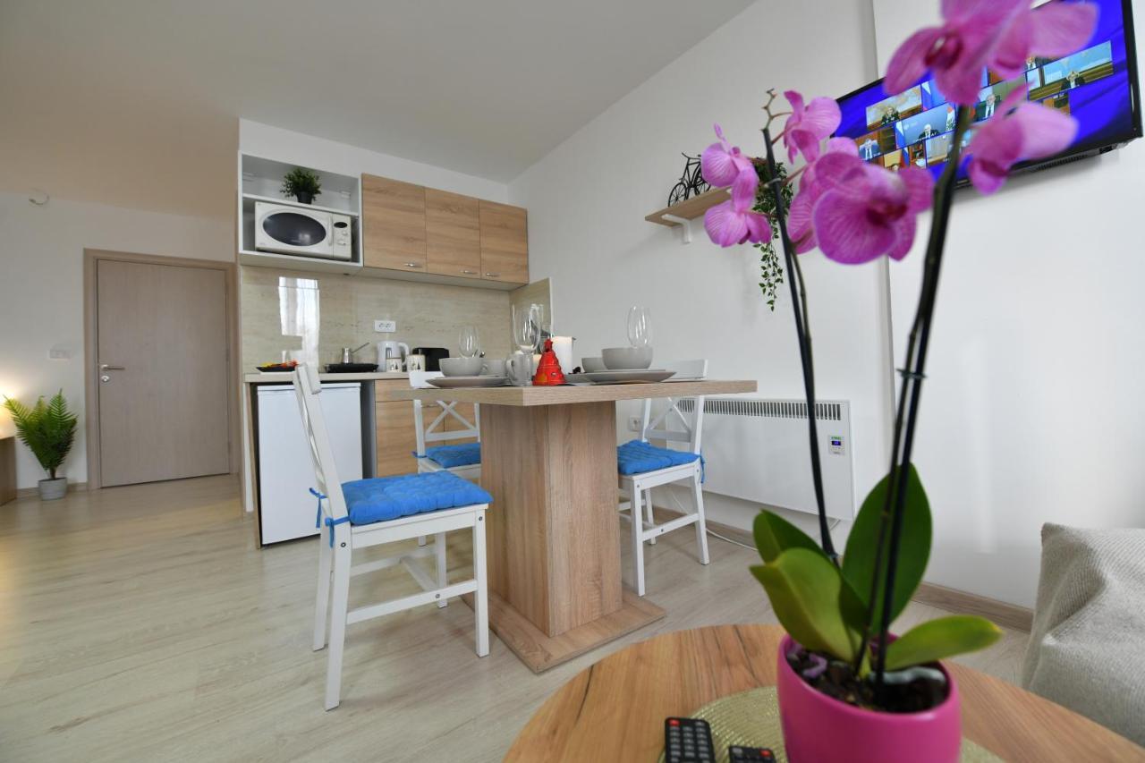 West In Apartments Cacak Exterior photo